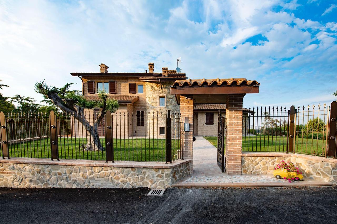 B&B Madonna Carradori Country Offagna Luaran gambar